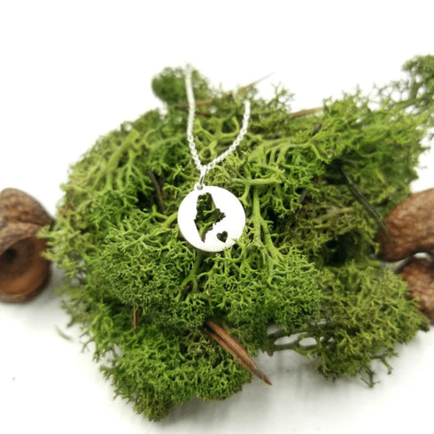 Mini Maine Circle Necklace